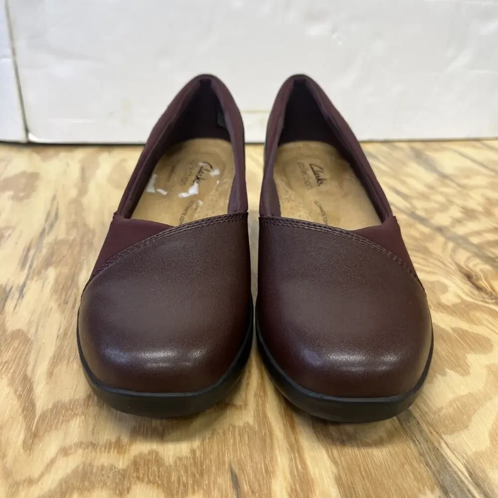 Clarks Collection Suttyn Walk Wedge Heel Slip On Shoe Womens 7M Burgundy Career